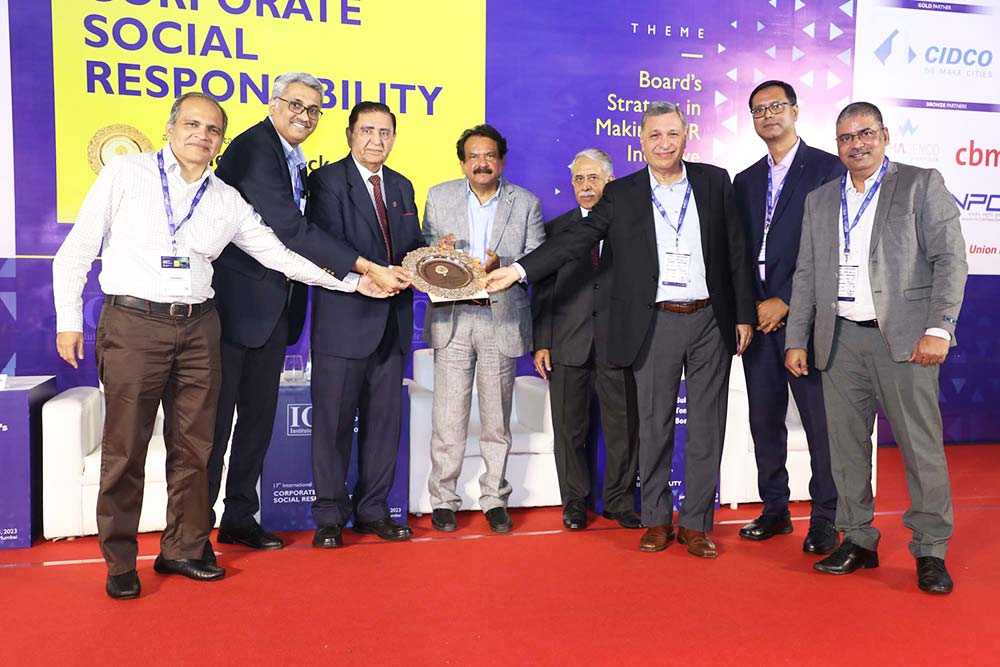 Grasim- Pulp and Fibre wins the prestigious Golden Peacock Innovation Management Award 2022