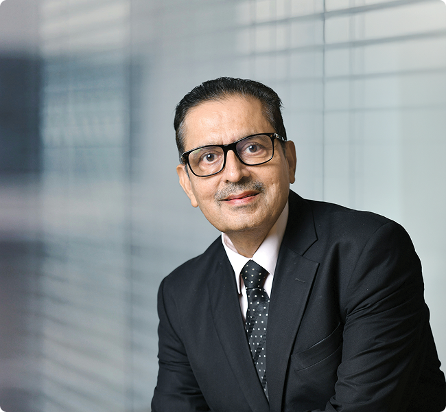 Himanshu Kapania, Managing Director